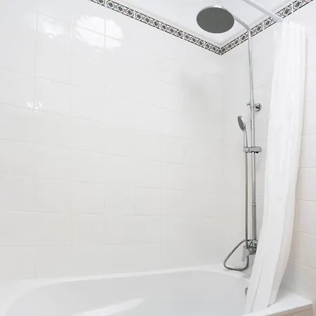 Oliva, Private In Willa *