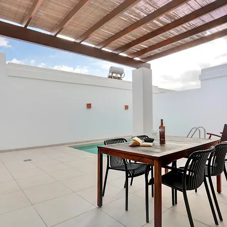 Oliva, Private In Vila Playa Blanca (Lanzarote)